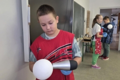 56921933-143f-4c45-9faa-f51faafbd381