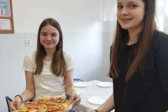 886808fe-9af7-4cb8-9522-5e9620eb3df0