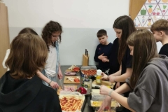 c6b42d12-3def-48c4-83e4-588426f029ae