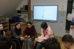 c7741082-f996-483d-a0b2-d11483c3745d-1