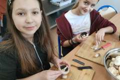 d6c74698-5141-4f14-95bd-10602c91d09d